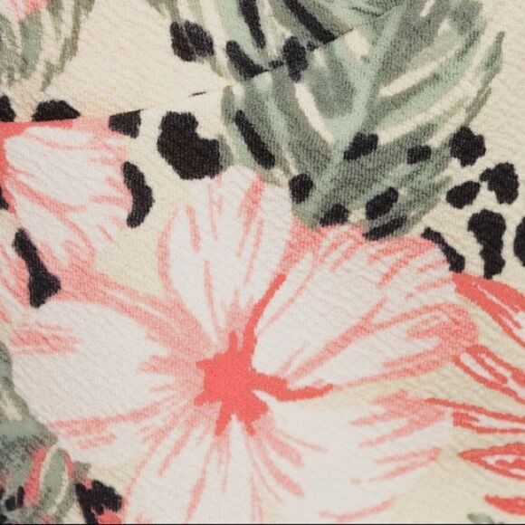 Floral printed Midi Dress - Picture 2 of 6